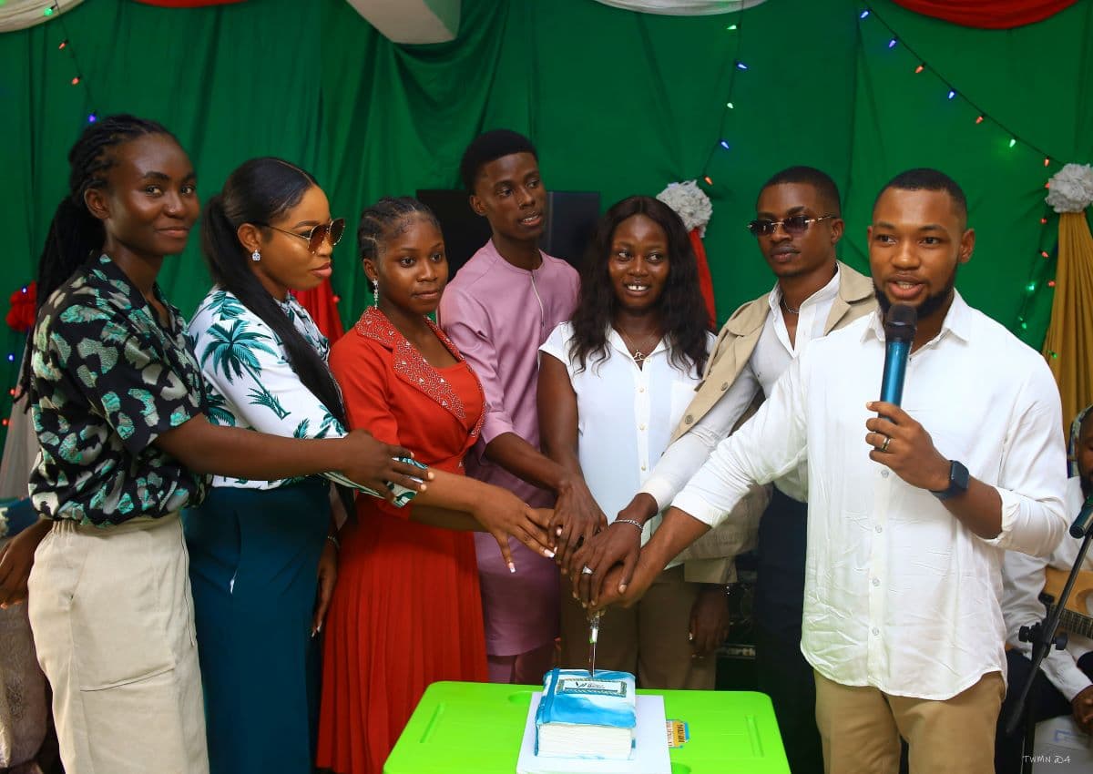 4th Year Anniversary - Photo 7