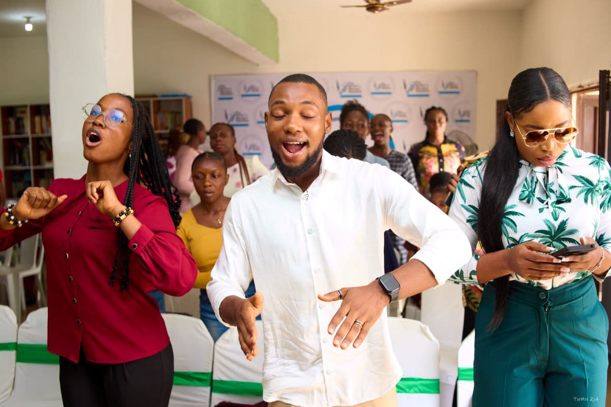 4th Year Anniversary - Photo 4