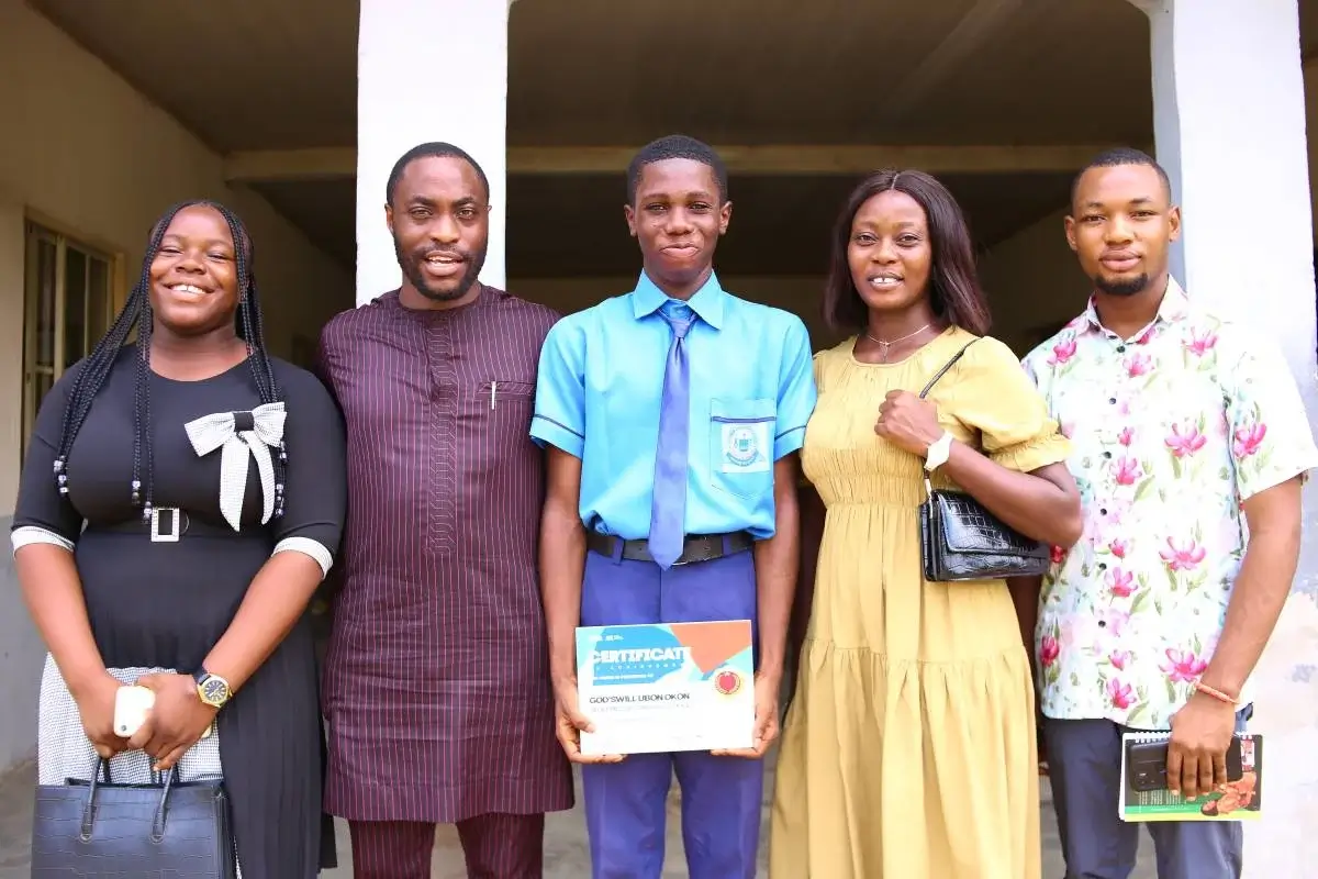 Awards Presentation to the Winners of The Writer's Manger Network's Essay Competition for Akwa Ibom State Secondary Schools - Photo 10